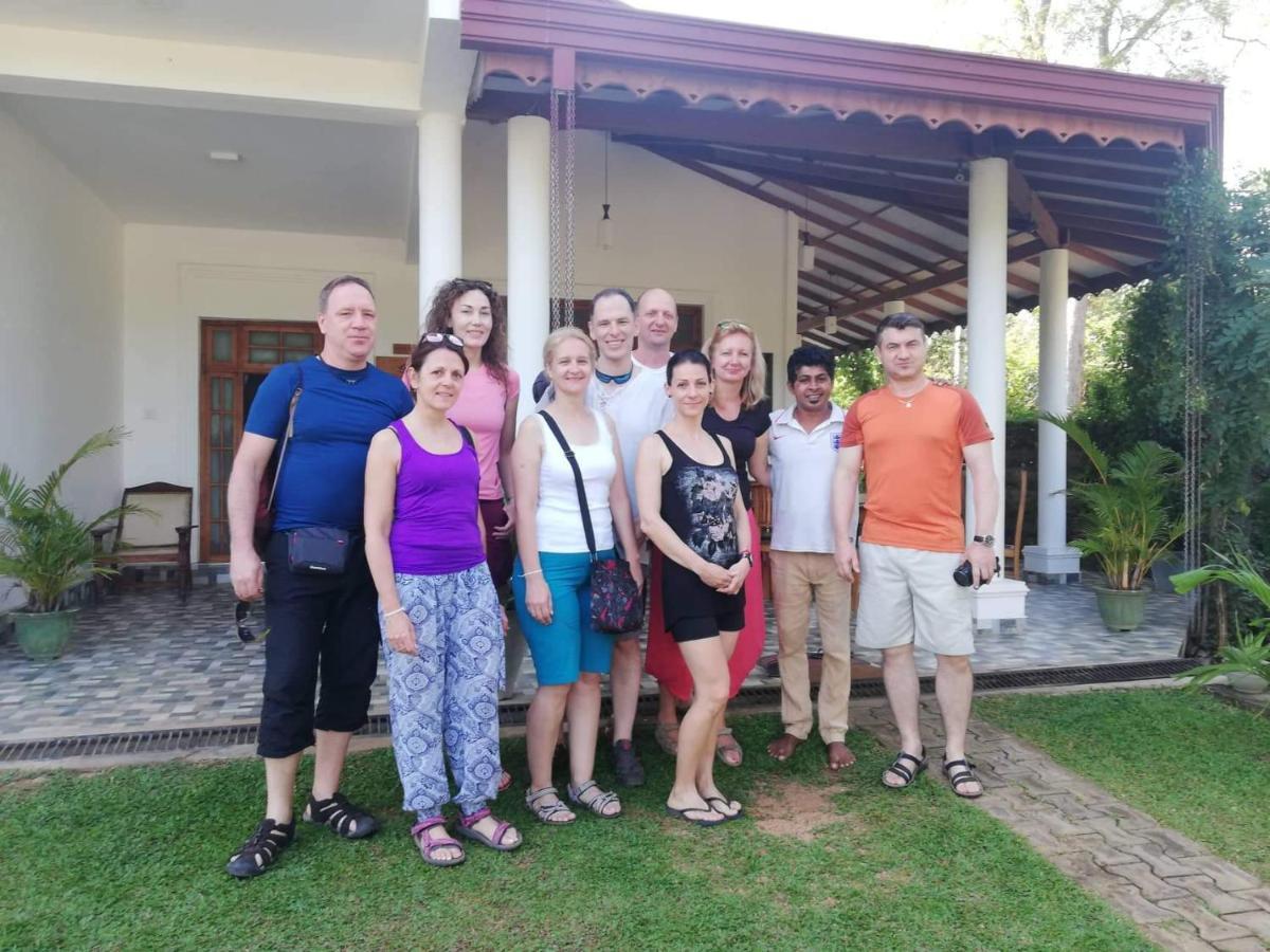 The European Gate - Anuradhapura Villa Exterior photo